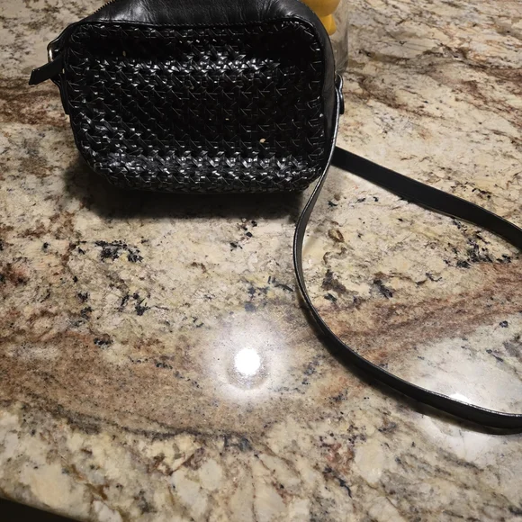 & Other Stories Brand Crossbody - Picture 1 of 7